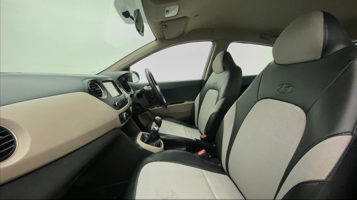 2017 Hyundai Grand i10 ASTA 1.2 KAPPA VTVT, Petrol, Manual, 77,972 km, Right Side Front Door Cabin