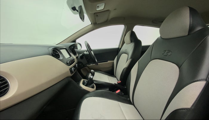 2017 Hyundai Grand i10 ASTA 1.2 KAPPA VTVT, Petrol, Manual, 77,972 km, Right Side Front Door Cabin