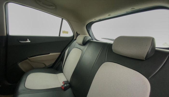 2017 Hyundai Grand i10 ASTA 1.2 KAPPA VTVT, Petrol, Manual, 77,972 km, Right Side Rear Door Cabin