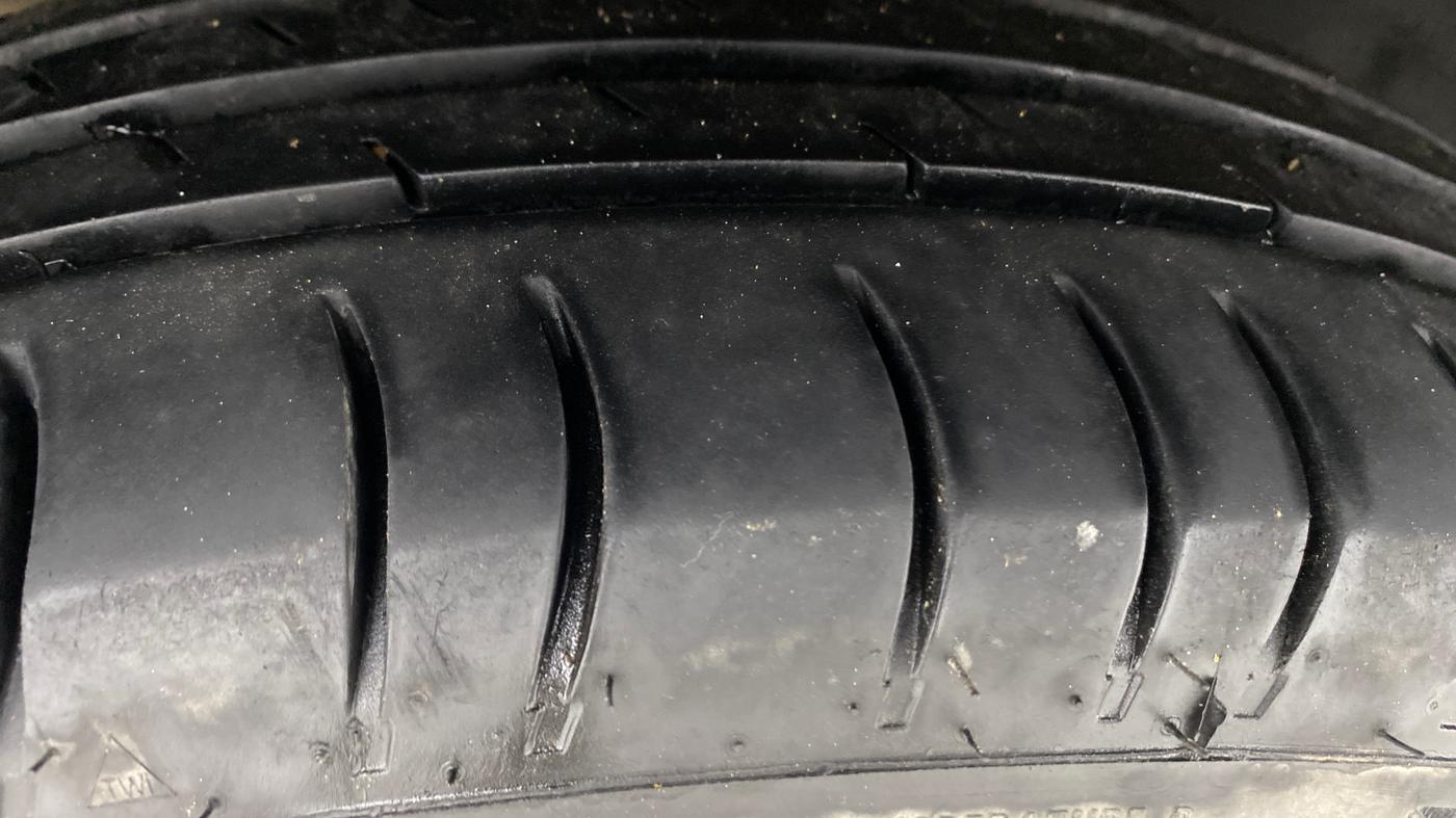 2016 Datsun Go Plus A, Petrol, Manual, 70,236 km, Right Rear Tyre Tread