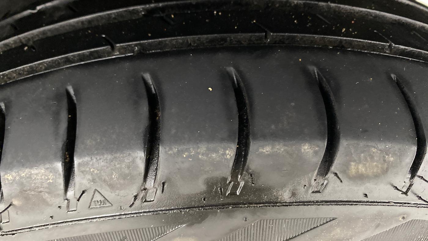 2016 Datsun Go Plus A, Petrol, Manual, 70,236 km, Left Rear Tyre Tread