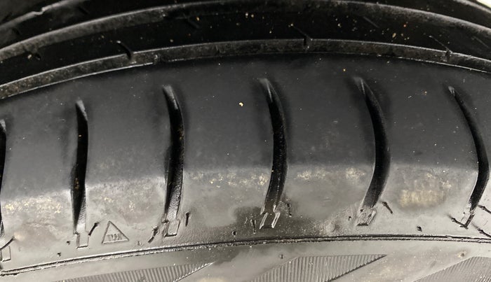 2016 Datsun Go Plus A, Petrol, Manual, 70,236 km, Left Rear Tyre Tread