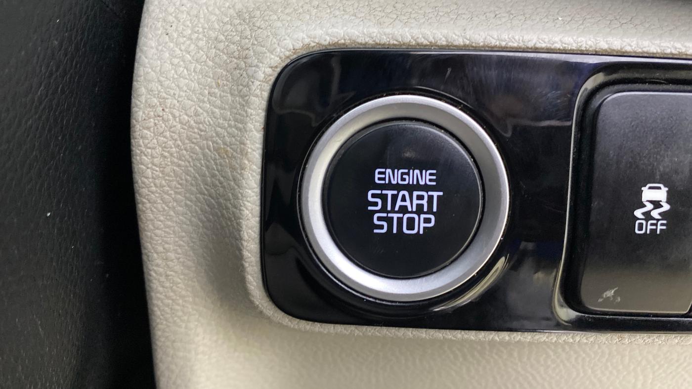 2022 KIA SONET HTX 1.5 AT, Diesel, Automatic, 79,853 km, Keyless Start/ Stop Button