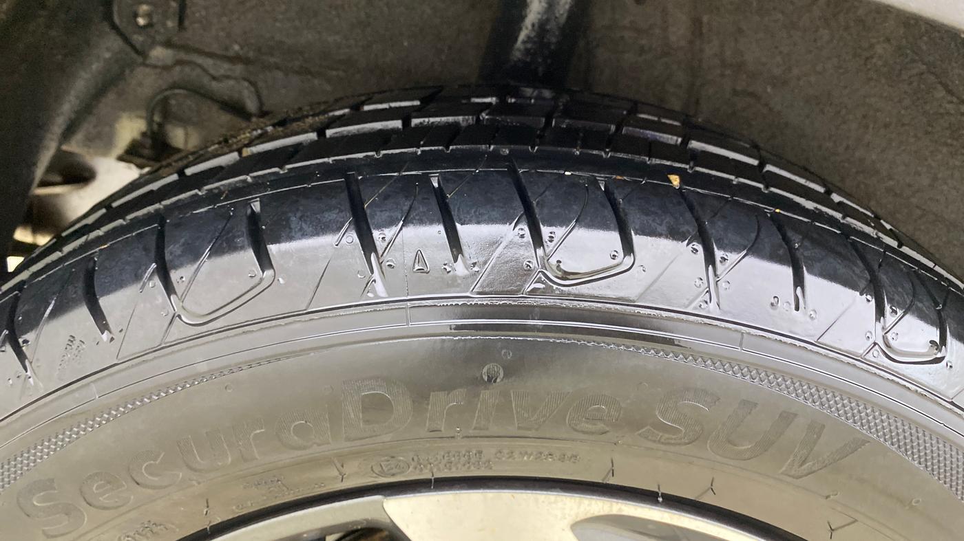 2022 KIA SONET HTX 1.5 AT, Diesel, Automatic, 79,853 km, Right Rear Tyre Tread