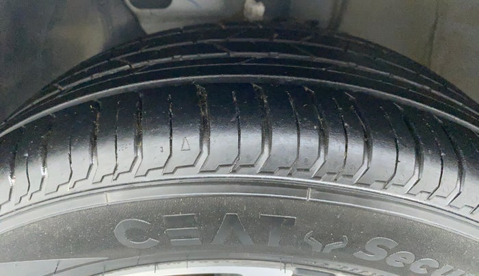 2021 Hyundai NEW I20 ASTA 1.0 GDI TURBO DCT, Petrol, Automatic, 5,338 km, Left Front Tyre Tread