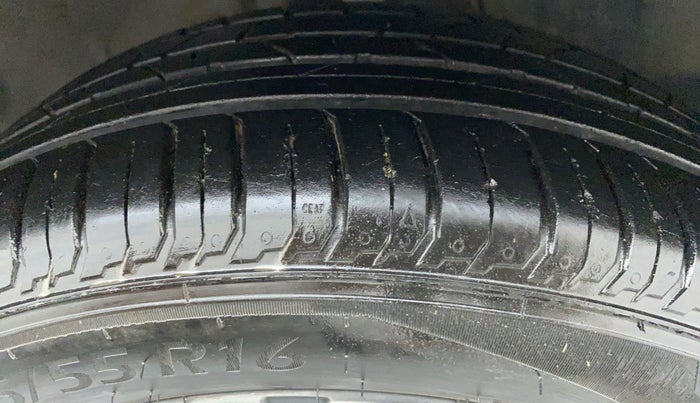 2021 Hyundai NEW I20 ASTA 1.0 GDI TURBO DCT, Petrol, Automatic, 5,338 km, Right Front Tyre Tread