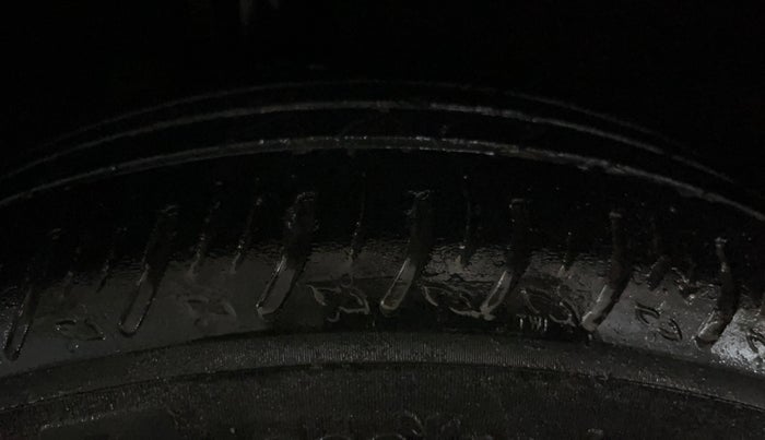 2019 Toyota Glanza V, Petrol, Manual, 60,563 km, Right Rear Tyre Tread