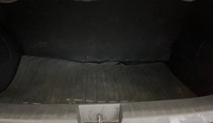 2023 Nissan MAGNITE XE, Petrol, Manual, 54,279 km, Boot Inside