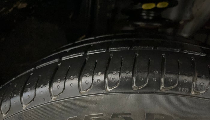 2023 Nissan MAGNITE XE, Petrol, Manual, 54,279 km, Right Front Tyre Tread