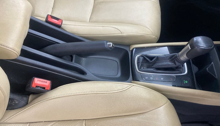 2020 Honda City 1.5L I-VTEC ZX CVT, Petrol, Automatic, 31,211 km, Gear Lever