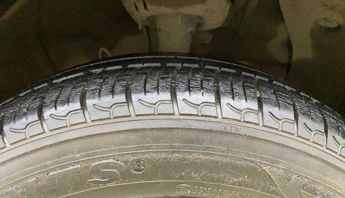 2019 Hyundai NEW SANTRO SPORTZ CNG, CNG, Manual, 13,017 km, Right Front Tyre Tread