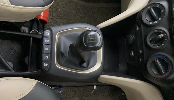 2019 Hyundai NEW SANTRO SPORTZ CNG, CNG, Manual, 13,017 km, Gear Lever