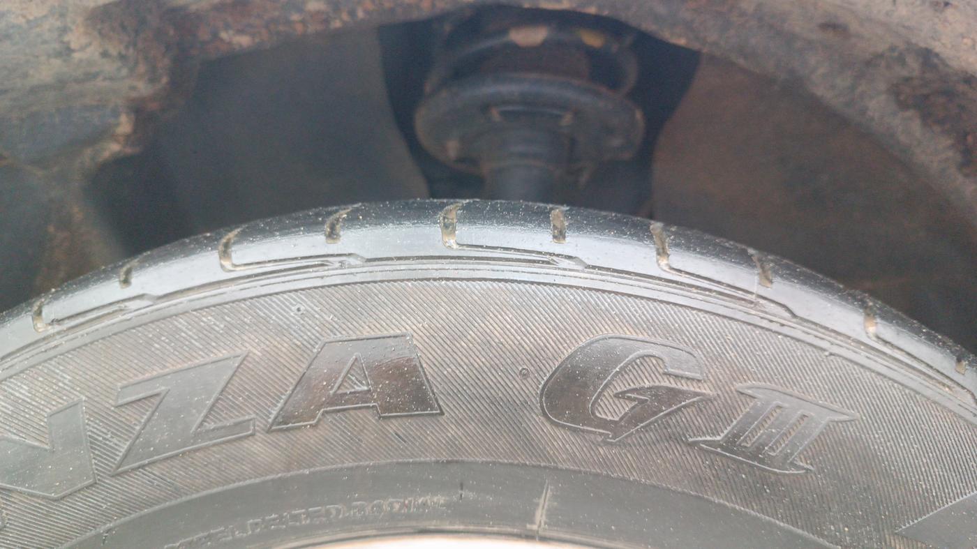 2013 Ford Ecosport TITANIUM 1.5L PETROL, Petrol, Manual, 1,26,348 km, Left Front Tyre Tread