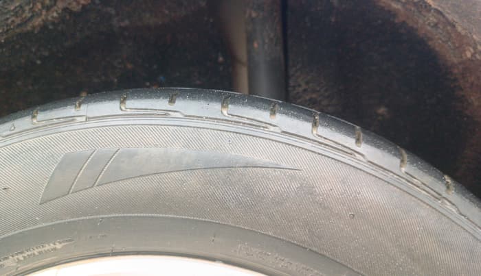 2013 Ford Ecosport TITANIUM 1.5L PETROL, Petrol, Manual, 1,26,504 km, Left Rear Tyre Tread