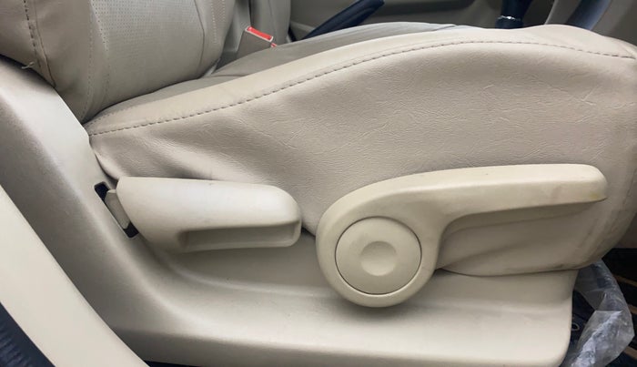 2021 Maruti Ciaz ZETA AT 1.5  SHVS PETROL, Petrol, Automatic, 55,847 km, Driver Side Adjustment Panel