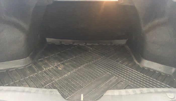 2021 Maruti Ciaz ZETA AT 1.5  SHVS PETROL, Petrol, Automatic, 55,847 km, Boot Inside