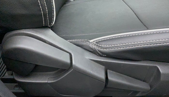 2023 Nissan MAGNITE XV MT, Petrol, Manual, 1,402 km, Driver Side Adjustment Panel