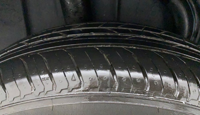 2023 Nissan MAGNITE XV MT, Petrol, Manual, 1,402 km, Right Rear Tyre Tread