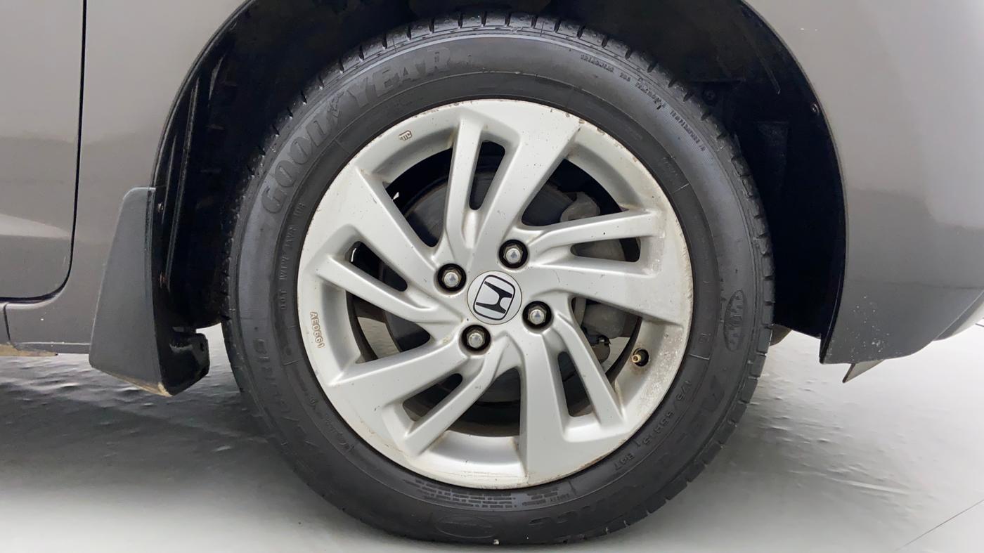 2016 Honda Jazz 1.2 V AT, Petrol, Automatic, 66,173 km, Right Front Wheel