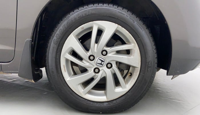 2016 Honda Jazz 1.2 V AT, Petrol, Automatic, 66,173 km, Right Front Wheel
