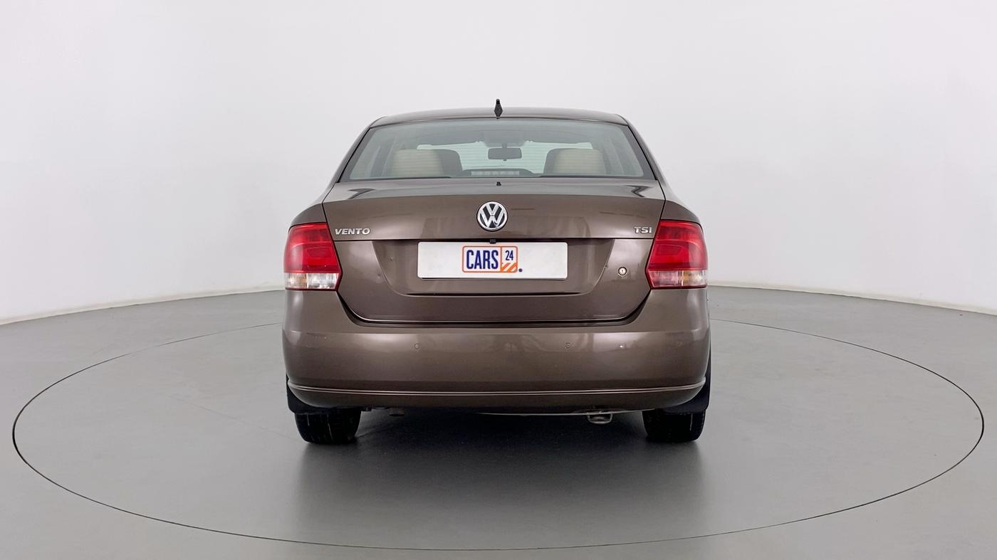 2015 Volkswagen Vento HIGHLINE 1.2 TSI AT, Petrol, Automatic, 62,250 km, Back/Rear