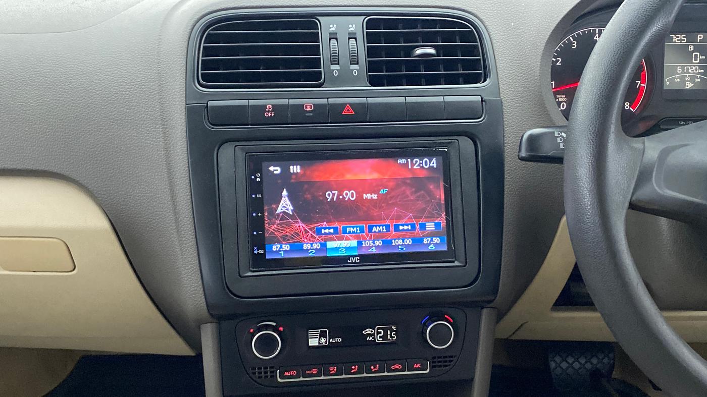 2015 Volkswagen Vento HIGHLINE 1.2 TSI AT, Petrol, Automatic, 62,250 km, Air Conditioner