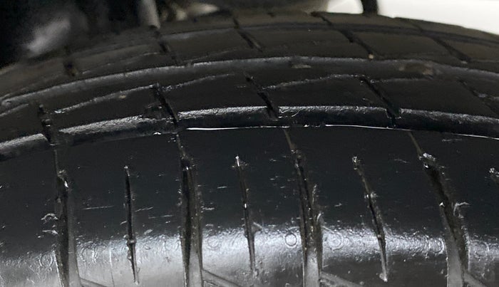 2021 Maruti Alto LXI OPT CNG, CNG, Manual, 21,866 km, Left Rear Tyre Tread