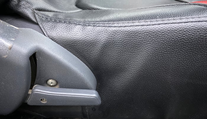 2016 Maruti Alto 800 LXI, Petrol, Manual, 64,420 km, Driver Side Adjustment Panel