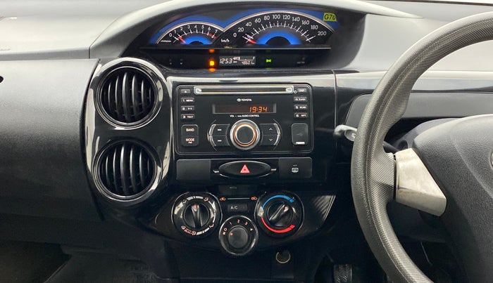 2015 Toyota Etios CROSS G, Petrol, Manual, 48,638 km, Air Conditioner