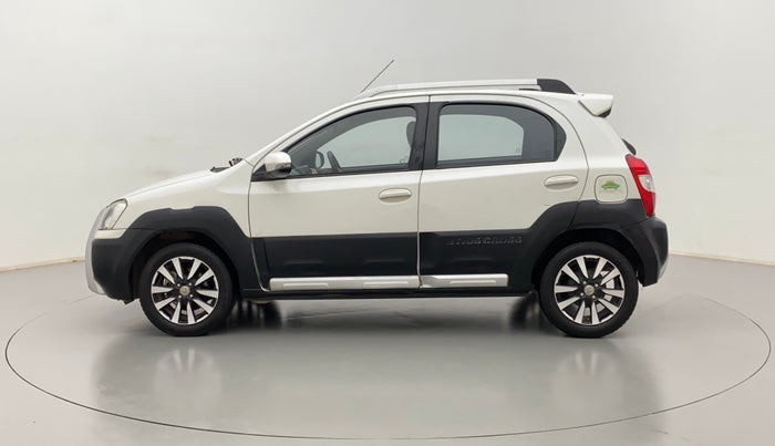 2015 Toyota Etios CROSS G, Petrol, Manual, 48,638 km, Left Side