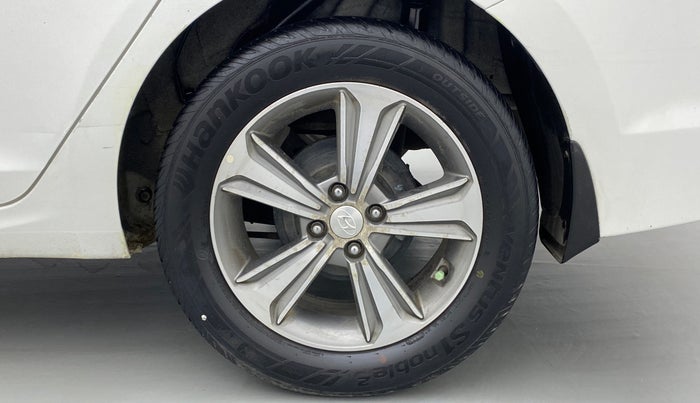 2017 Hyundai Verna 1.6 VTVT SX (O) AT, Petrol, Automatic, 68,196 km, Left Rear Wheel