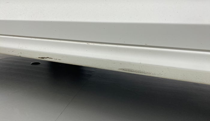 2017 Hyundai Verna 1.6 VTVT SX (O) AT, Petrol, Automatic, 68,196 km, Left running board - Minor scratches