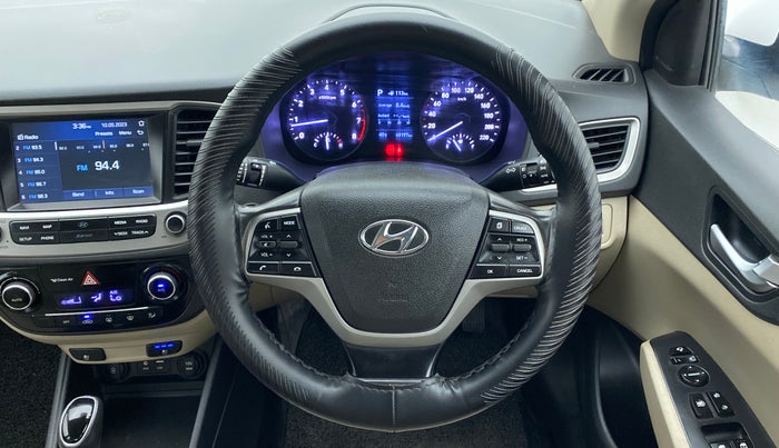 2017 Hyundai Verna 1.6 VTVT SX (O) AT, Petrol, Automatic, 68,196 km, Steering Wheel Close Up