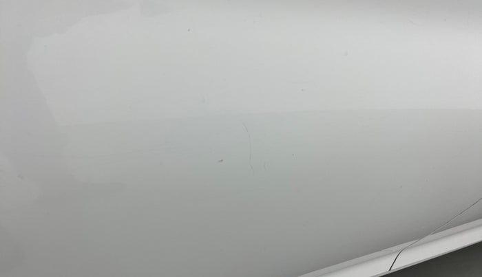2017 Hyundai Verna 1.6 VTVT SX (O) AT, Petrol, Automatic, 68,196 km, Right rear door - Minor scratches