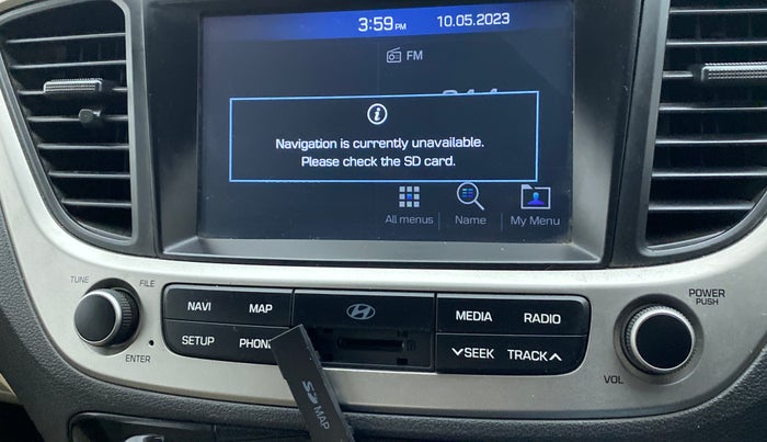 2017 Hyundai Verna 1.6 VTVT SX (O) AT, Petrol, Automatic, 68,196 km, Infotainment system - GPS Card not working/missing