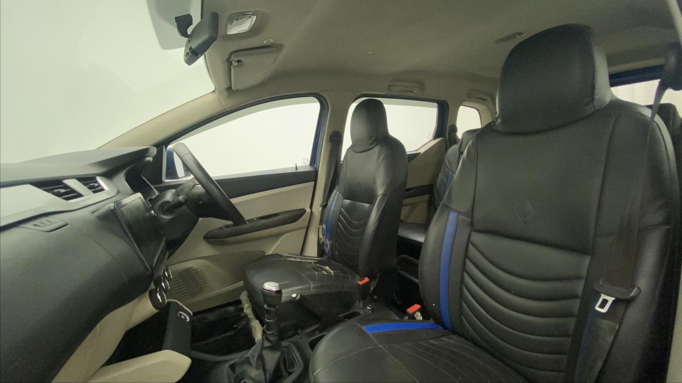 2019 Renault TRIBER RXZ, Petrol, Manual, 56,598 km, Right Side Front Door Cabin
