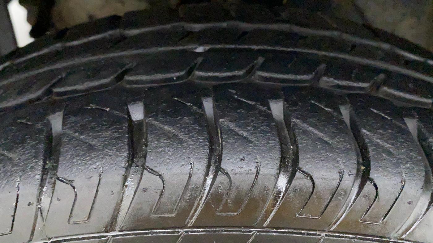 2018 Datsun Go Plus T, Petrol, Manual, 8,295 km, Left Front Tyre Tread