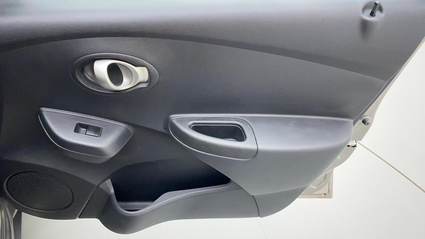 2018 Datsun Go Plus T, Petrol, Manual, 8,295 km, Driver Side Door Panels Control