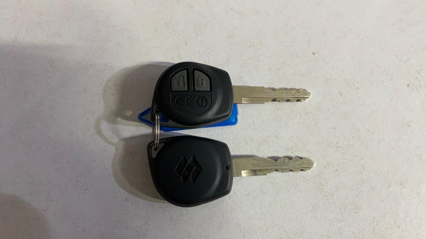 2017 Maruti Baleno DELTA PETROL 1.2, Petrol, Manual, 92,882 km, Key Close Up