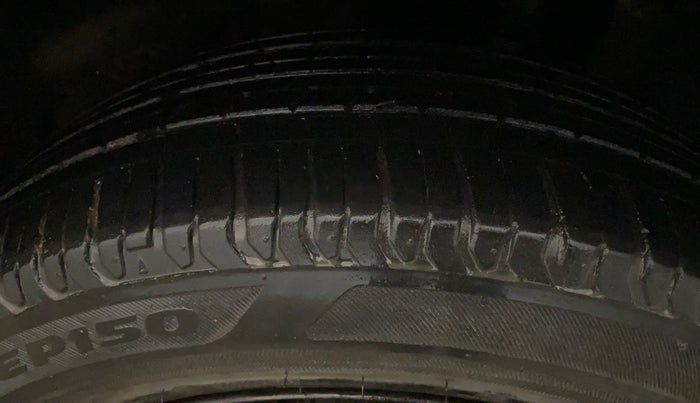 2017 Maruti Baleno DELTA PETROL 1.2, Petrol, Manual, 92,882 km, Left Rear Tyre Tread