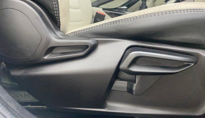 2022 Tata NEXON XZ PLUS (HS) DIESEL, Diesel, Manual, 44,732 km, Driver Side Adjustment Panel