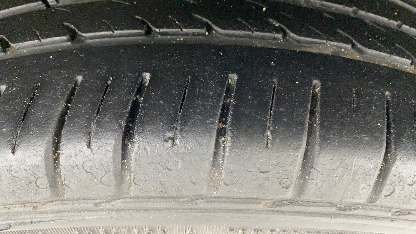 2018 Volkswagen Vento 1.2 TSI HIGHLINE PLUS AT, Petrol, Automatic, 70,740 km, Left Rear Tyre Tread