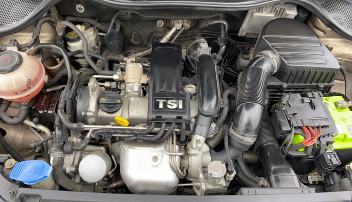 2018 Volkswagen Vento 1.2 TSI HIGHLINE PLUS AT, Petrol, Automatic, 70,589 km, Engine View