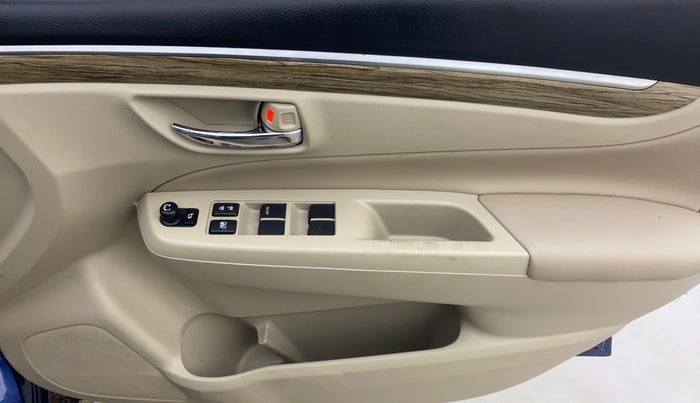 2021 Maruti Ciaz ALPHA  AT 1.5 SHVS PETROL, Petrol, Automatic, 39,029 km, Driver Side Door Panels Control