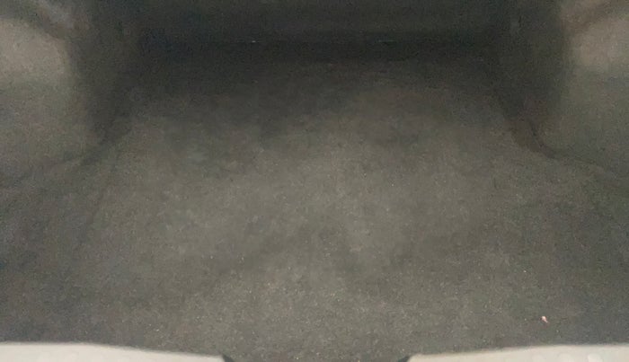 2021 Maruti Ciaz ALPHA  AT 1.5 SHVS PETROL, Petrol, Automatic, 39,029 km, Boot Inside