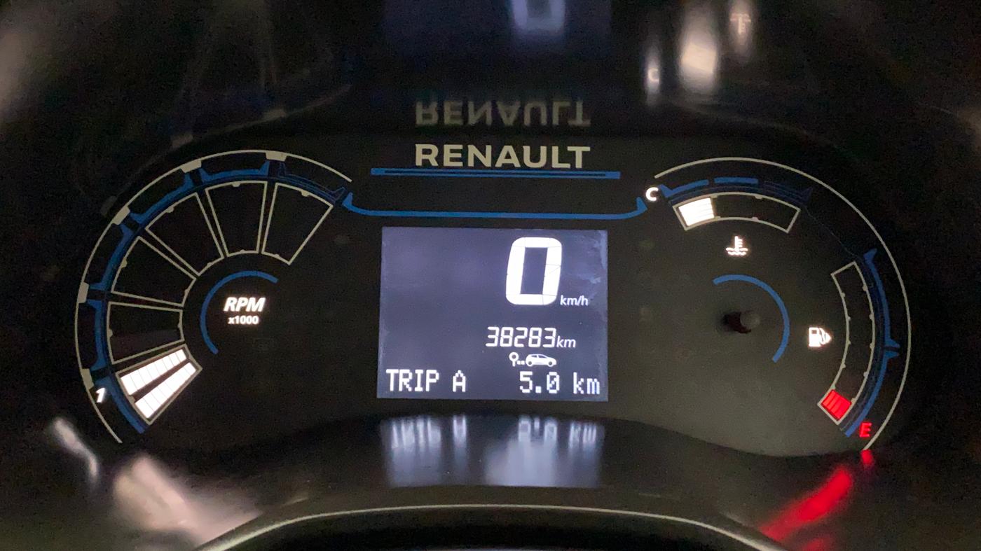 2022 Renault TRIBER RXT, Petrol, Manual, 38,467 km, Odometer Image