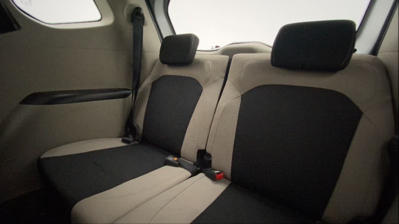 2022 Renault TRIBER RXT, Petrol, Manual, 38,467 km, Third Seat Row ( optional )