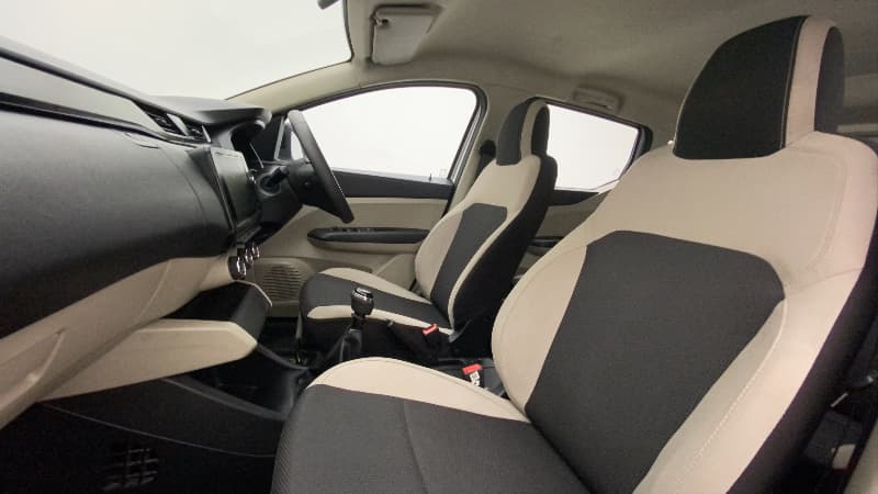 2022 Renault TRIBER RXT, Petrol, Manual, 38,467 km, Right Side Front Door Cabin