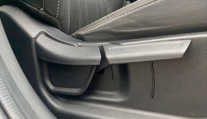 2022 Hyundai NEW I20 ASTA (O) 1.2 AT, Petrol, Automatic, 21,469 km, Driver Side Adjustment Panel