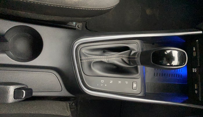 2022 Hyundai NEW I20 ASTA (O) 1.2 AT, Petrol, Automatic, 21,469 km, Gear Lever